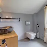 Beach Front Home In Plat بيت للعطل