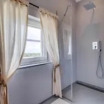 Beach Front Home In Plat بيت للعطل