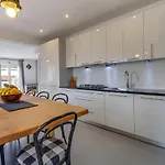 بيت للعطل Beach Front Home In Plat Sveti Mihovil