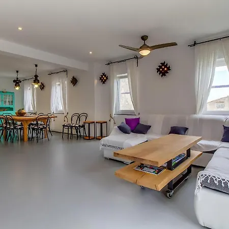 Beach Front Home In Plat *