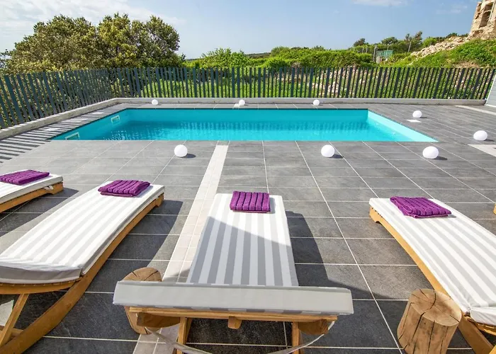 Nyaraló 3 Bedroom Stunning Home In Plat Sveti Mihovil