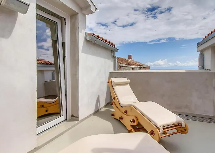 3 Bedroom Stunning Home In Plat Nyaraló