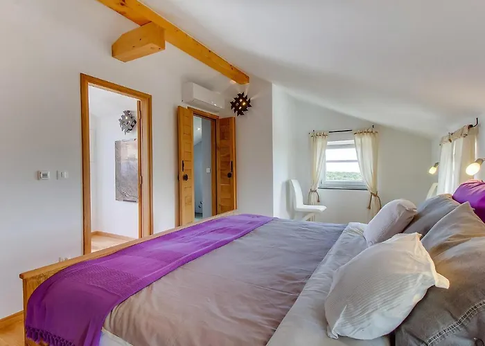 度假居 3 Bedroom Stunning Home In Plat