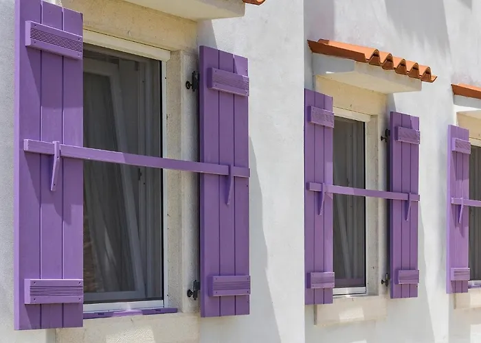 3 Bedroom Stunning Home In Plat Sveti Mihovil